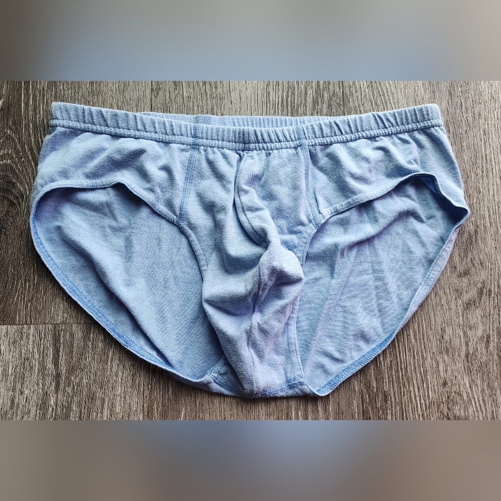 Men's bikini briefs